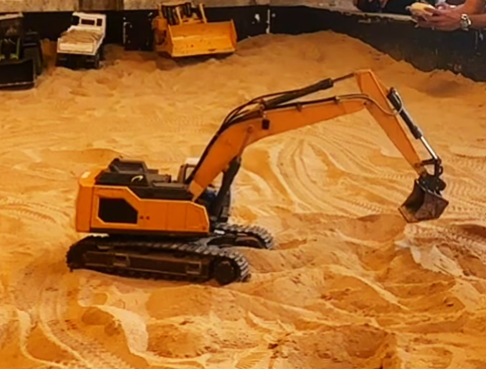 RC construction vehicles